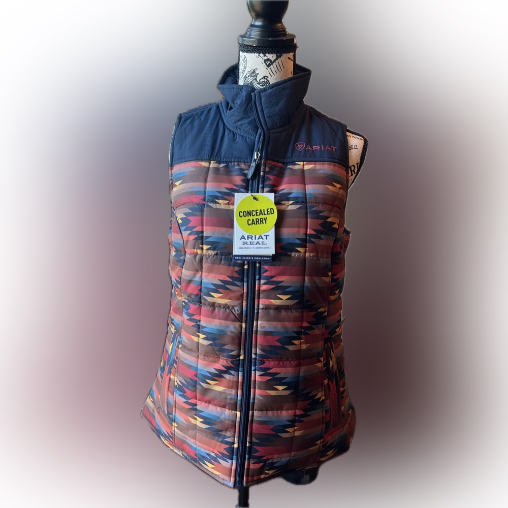 NWT Ariat Crius Insulated Vest-MIRAGE PRINT